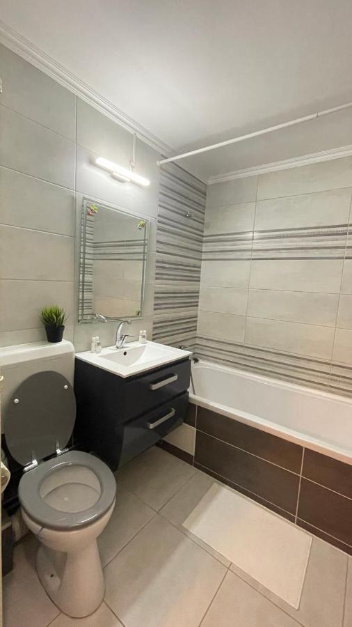 Abarbici Apartments Bukares Bagian luar foto